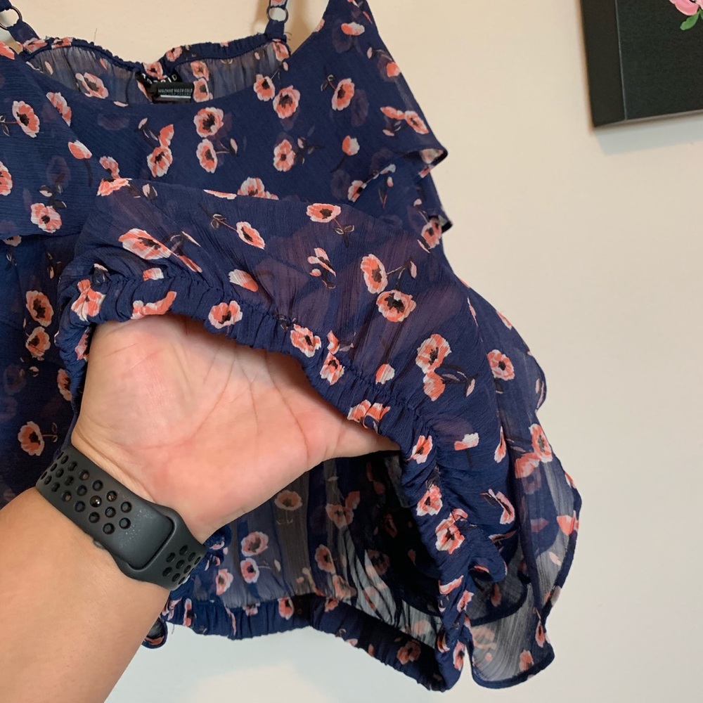 Torrid top - Picture 2 of 5